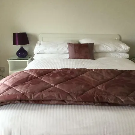 Atlantic Breeze Bed & Breakfast *
